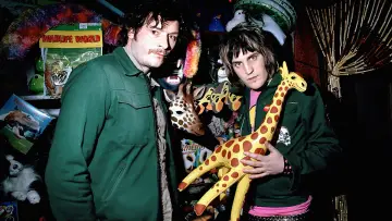 Backdrop for the TV series "The Mighty Boosh" #1434963