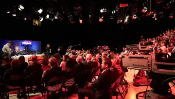 Backdrop for the TV series "Q&A" #1373984