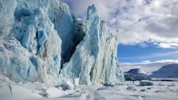 Backdrop for the TV series "Frozen Planet" #1455628
