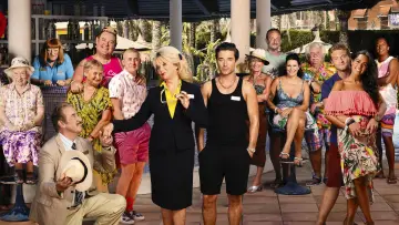 Backdrop for the TV series "Benidorm" #1374382