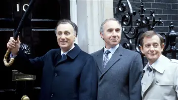 Backdrop к сериалу "Yes, Prime Minister" #1500469
