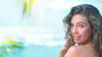 Backdrop for the TV series "Marimar" #1389642