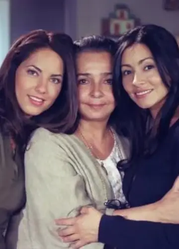 Poster к сериалу "Rubí" #1439738