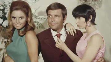 Backdrop for the TV series "It Takes a Thief" #1414137
