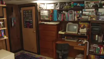 Backdrop к сериалу "The Angry Video Game Nerd" #1391383