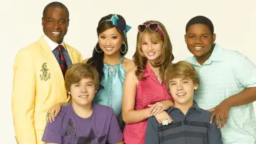 Backdrop к сериалу "The Suite Life on Deck" #1361311