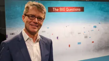 Backdrop for the TV series "The Big Questions" #1664513