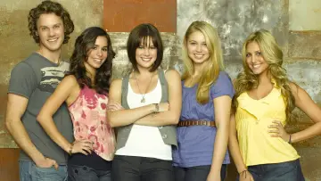 Backdrop for the TV series "Make It or Break It" #1436306