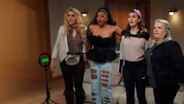 Backdrop for the TV series "Girls5eva" #1407367