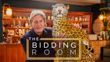 Backdrop for the TV series "The Bidding Room" #1442188