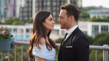 Backdrop for the TV series "Love Is in the Air" #1344601