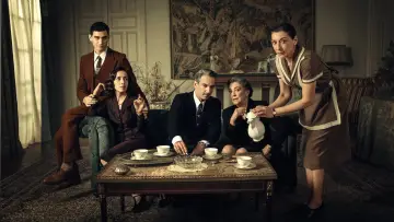 Backdrop к сериалу "Someone Has to Die" #1468211