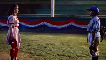 Backdrop for the TV series "A League of Their Own" #1680623