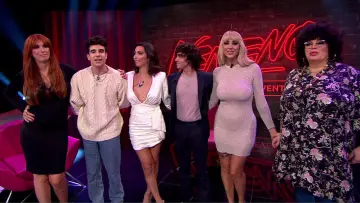 Backdrop for the TV series "Veneno" #1455301