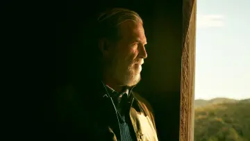 Backdrop for the TV series "The Old Man" #1397617