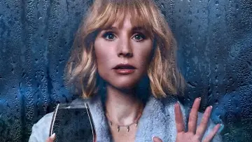 Backdrop к сериалу "The Woman in the House Across the Street from the Girl in the Window" #1443634