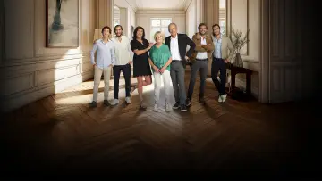 Backdrop for the TV series "The Parisian Agency: Exclusive Properties" #1503090