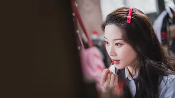 Backdrop for the TV series "True Beauty" #1334068