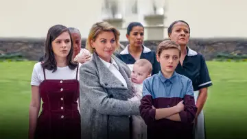 Backdrop for the TV series "Daughter from Another Mother" #1461654