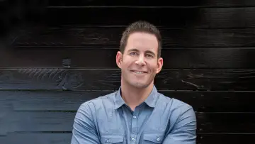 Backdrop for the TV series "Flipping 101 With Tarek El Moussa" #1502644