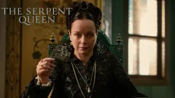 Backdrop for the TV series "The Serpent Queen" #1451816