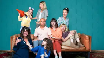 Backdrop for the TV series "Weekend Family" #1416560