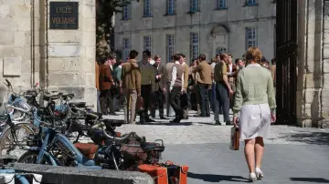 Backdrop for the TV series "Voltaire High" #1429187