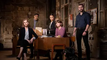Backdrop for the TV series "FBI: International" #1314583