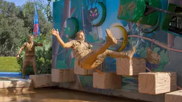 Backdrop for the TV series "Wipeout" #1553831