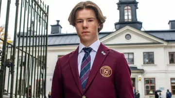Backdrop for the TV series "Young Royals" #1404266