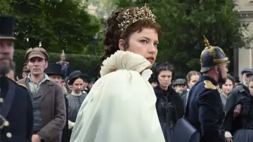 Backdrop for the TV series "The Empress" #1404377