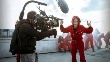 Backdrop for the TV series "Money Heist: From Tokyo to Berlin" #1457130