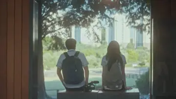 Backdrop for the TV series "Our Beloved Summer" #1594253