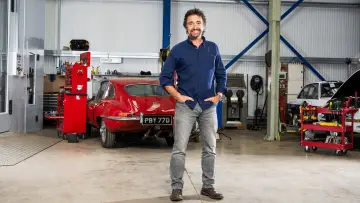Backdrop for the TV series "Richard Hammond