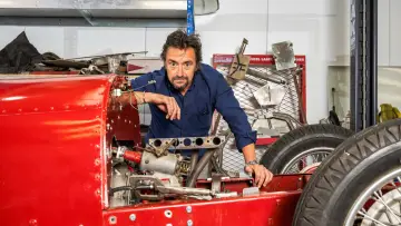 Backdrop for the TV series "Richard Hammond