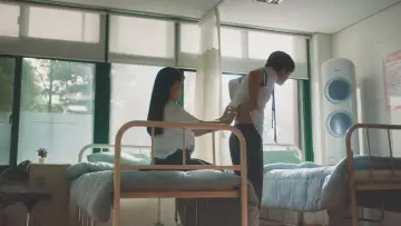 Backdrop к сериалу "Adult Trainee" #1506041