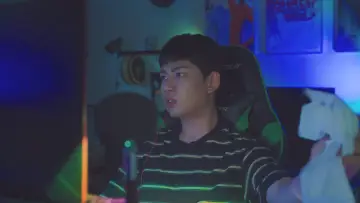 Backdrop к сериалу "Adult Trainee" #1506059
