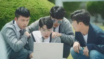 Backdrop к сериалу "Adult Trainee" #1506093