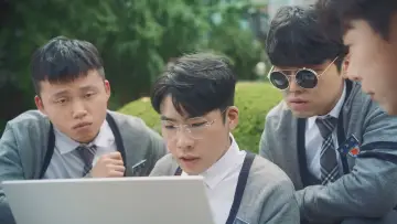 Backdrop к сериалу "Adult Trainee" #1506095