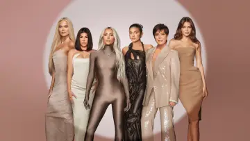 Backdrop for the TV series "The Kardashians" #1378384