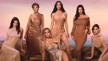 Backdrop for the TV series "The Kardashians" #1378402