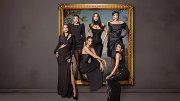 Backdrop for the TV series "The Kardashians" #1378406