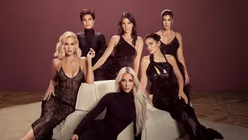 Backdrop for the TV series "The Kardashians" #1378407