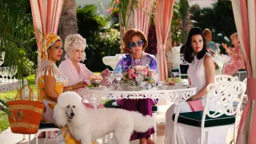 Backdrop for the TV series "Palm Royale" #1478443