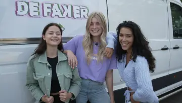 Backdrop for the TV series "De Faker" #1540663