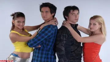 Backdrop for the TV series "Rebelde Way" #1396199