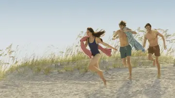 Backdrop for the TV series "The Summer I Turned Pretty" #1274124