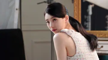 Backdrop for the TV series "Anna" #1560417
