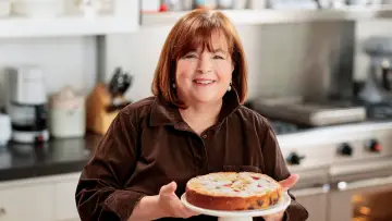 Backdrop for the TV series "Be My Guest with Ina Garten" #1555138