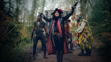 Backdrop for the TV series "The Completely Made-Up Adventures of Dick Turpin" #1441637